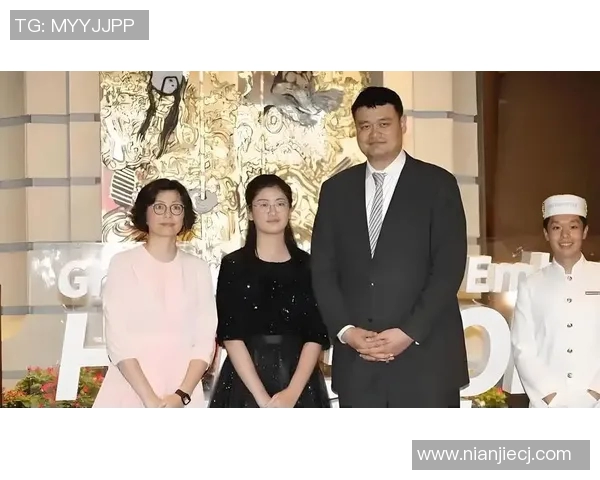 姚明与动物的奇妙邂逅探索人与自然的和谐共生之旅